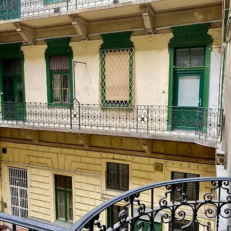 Agnes Apartment